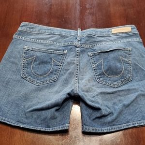 TRUE RELIGION jean shorts